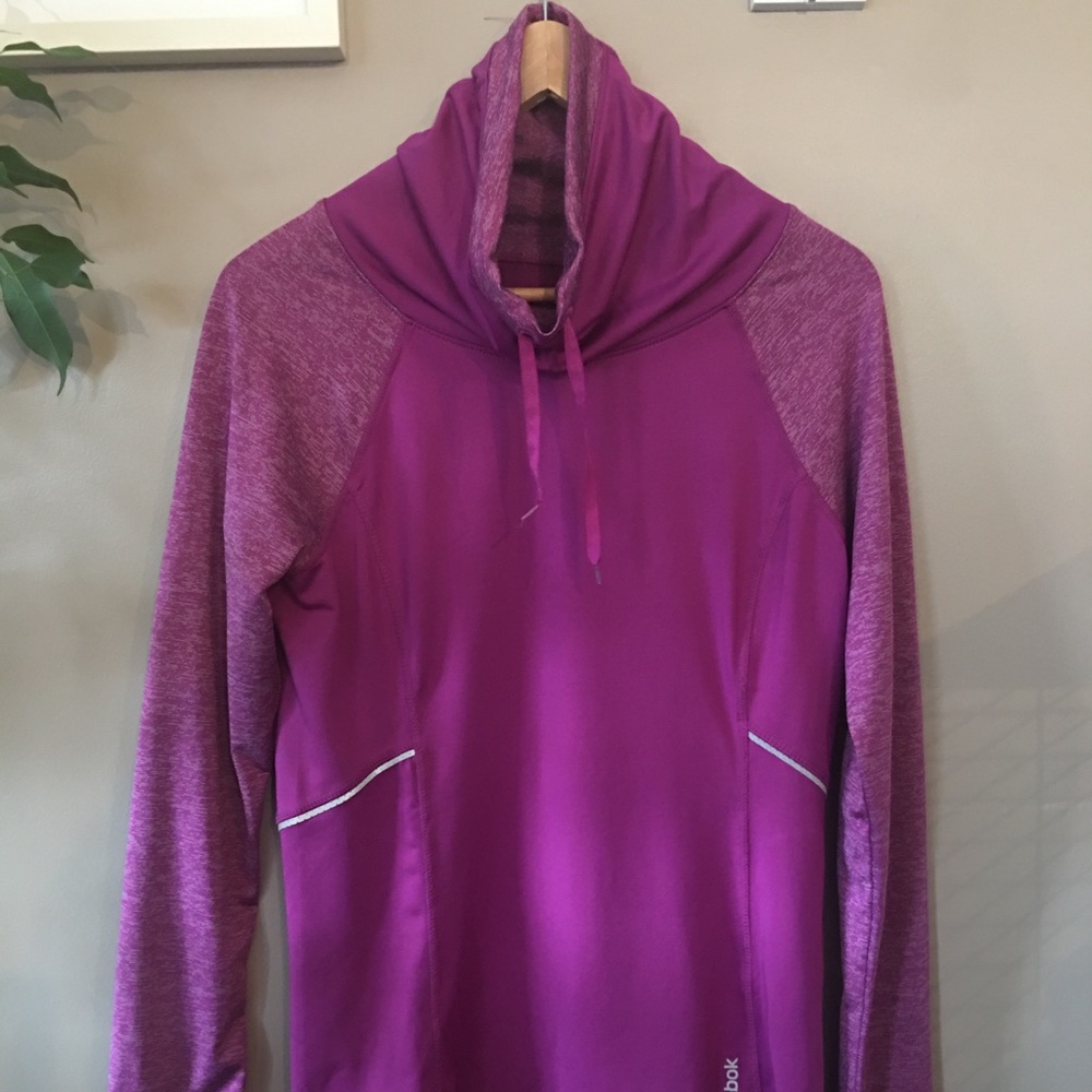 Reebok loose turtleneck